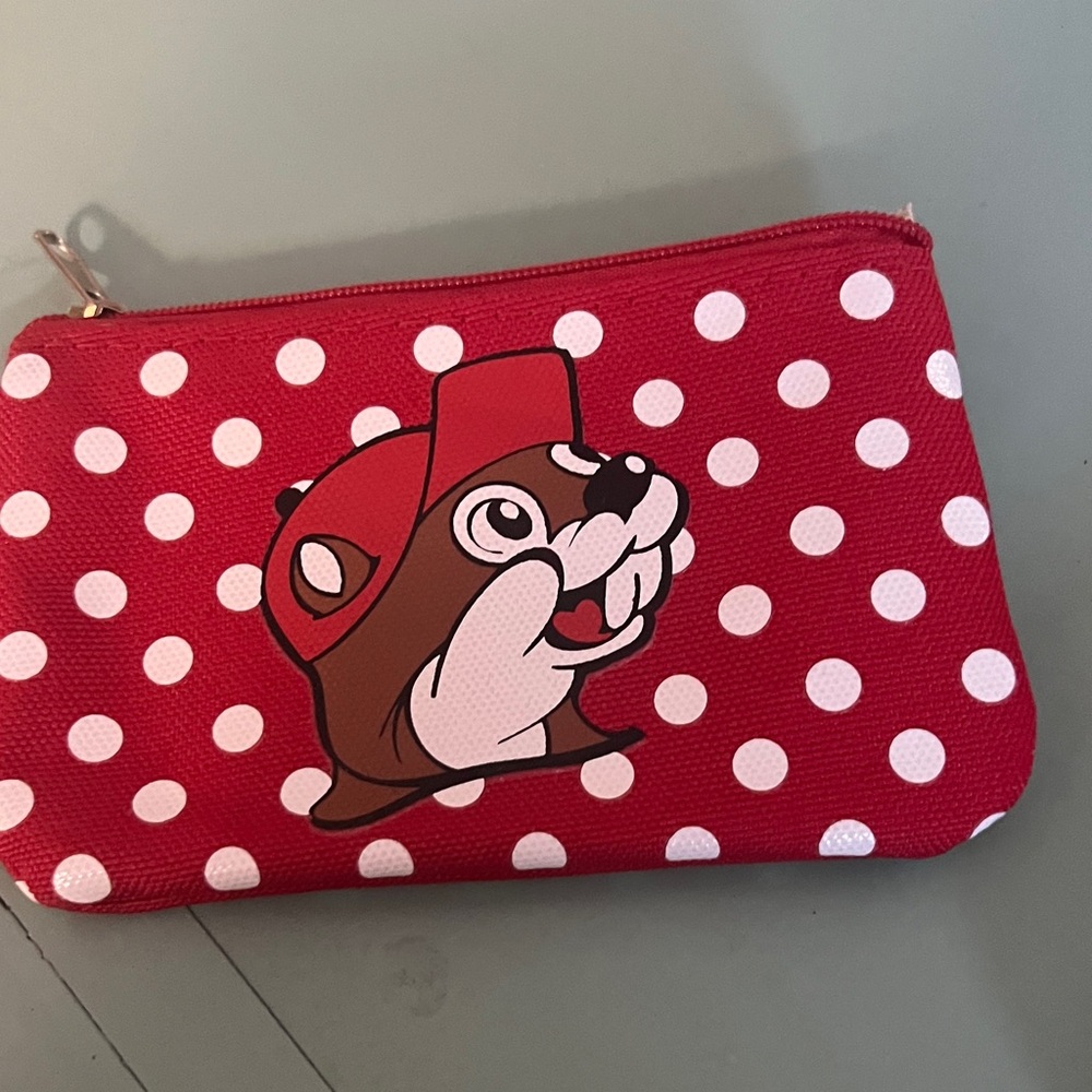 Buc-ee’s Black Zippered Pouch and wallet